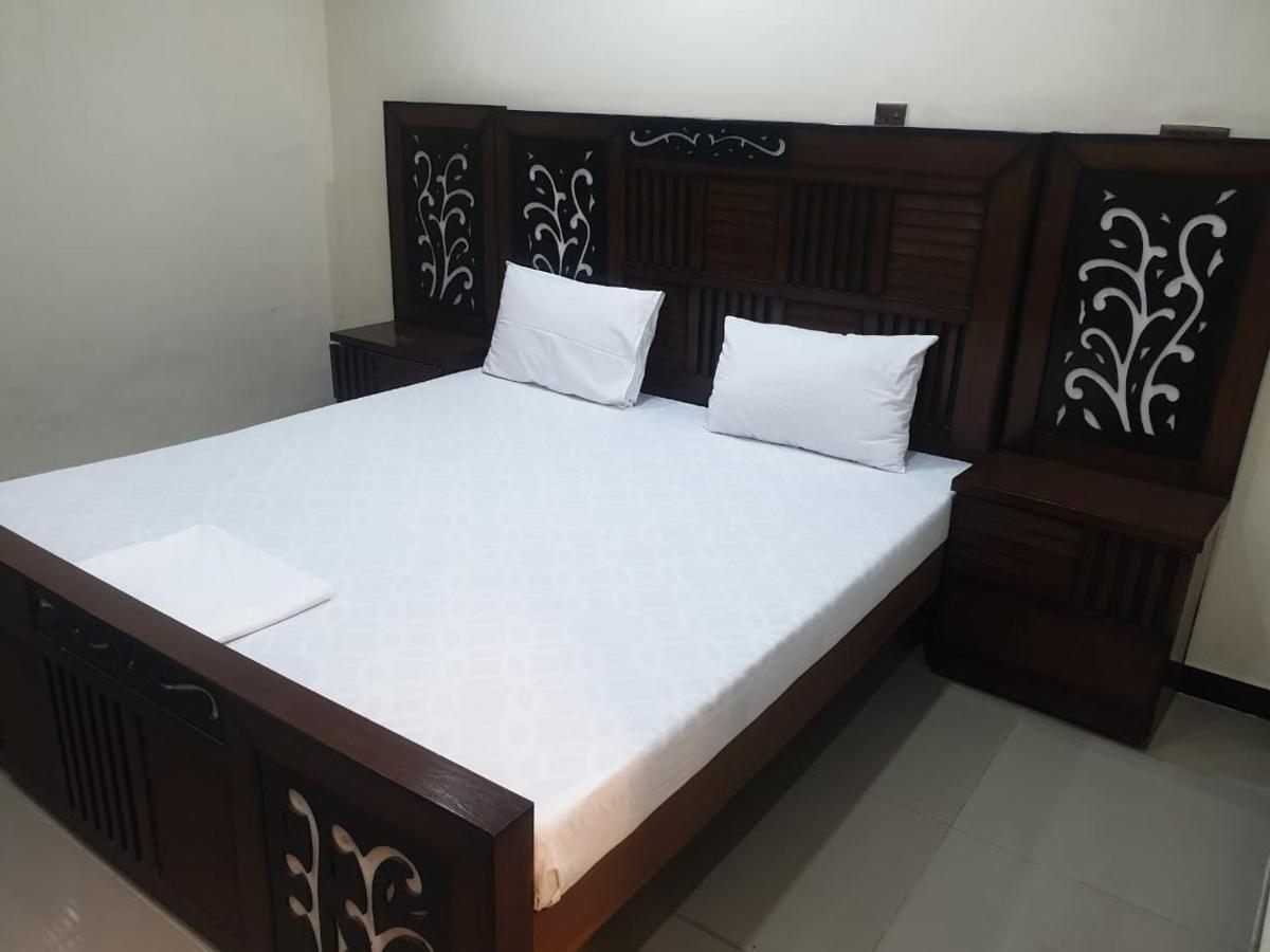 Dream Night Hotel Islamabad Luaran gambar